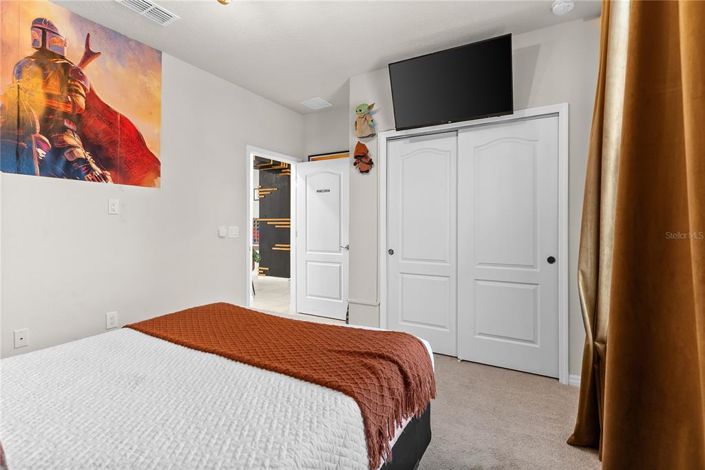 Image No.20-5 Bed Townhouse for sale