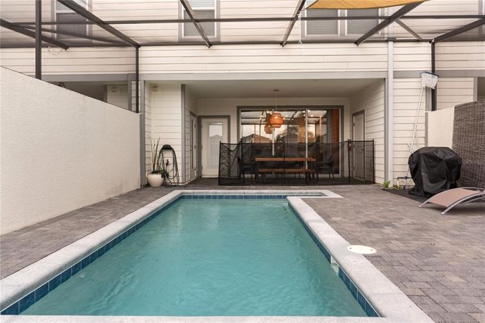 Image No.41-5 Bed Townhouse for sale