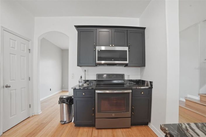 Image No.7-5 Bed Property for sale