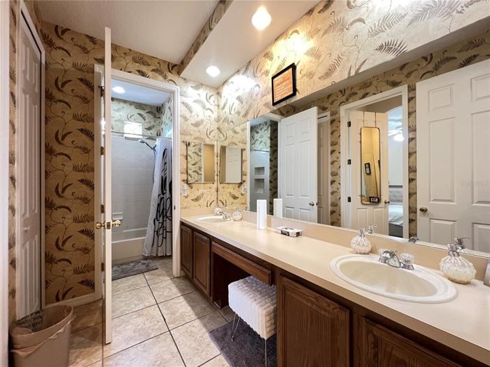 Image No.38-4 Bed Property for sale