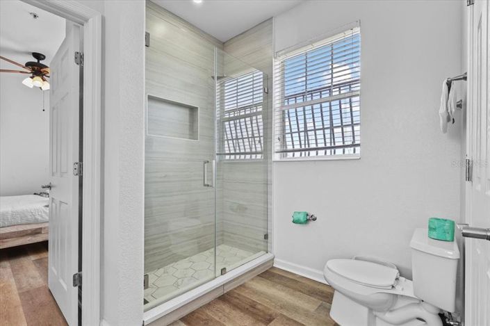 Image No.27-3 Bed Property for sale