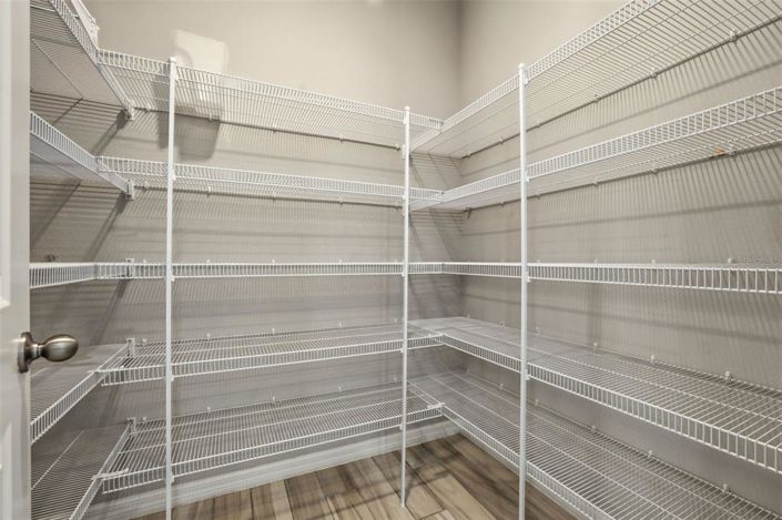 Image No.19-5 Bed Property for sale