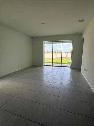 Image No.3-4 Bed Property for sale