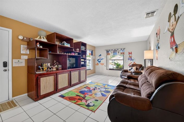 Image No.6-2 Bed Property for sale