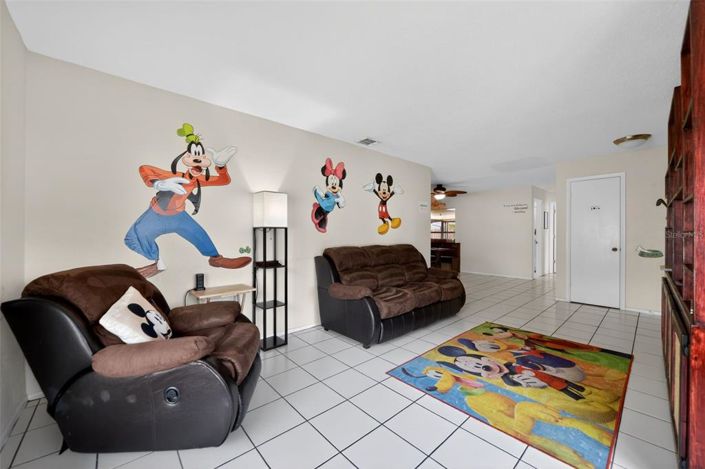 Image No.9-2 Bed Property for sale