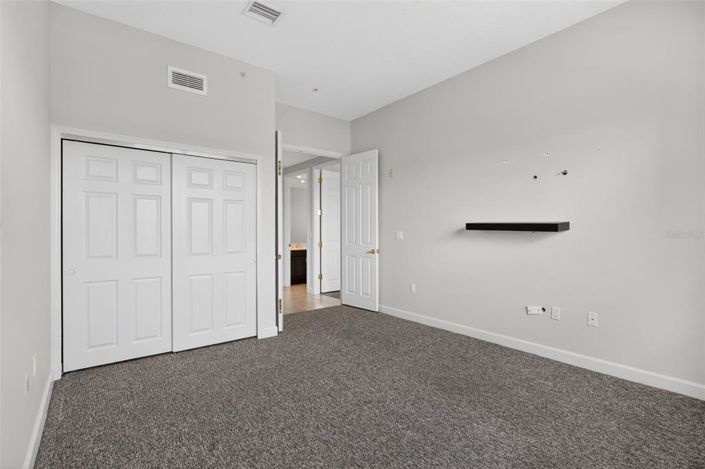 Image No.40-3 Bed Property for sale