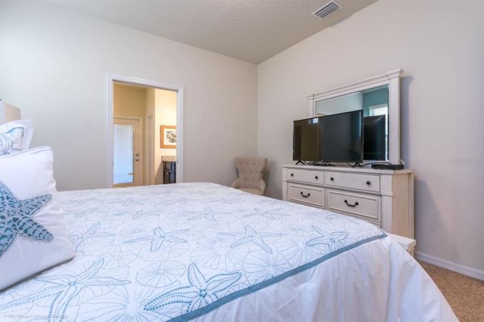 Image No.24-7 Bed Property for sale