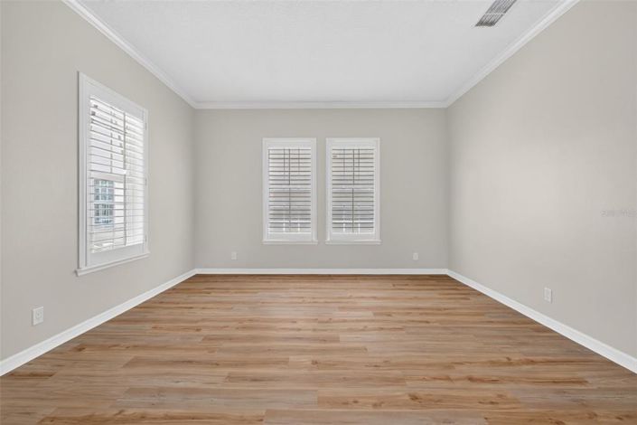 Image No.14-5 Bed Property for sale