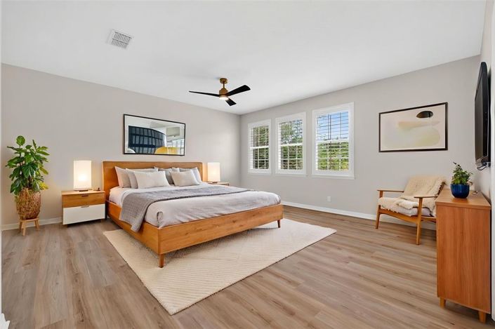 Image No.42-5 Bed Property for sale