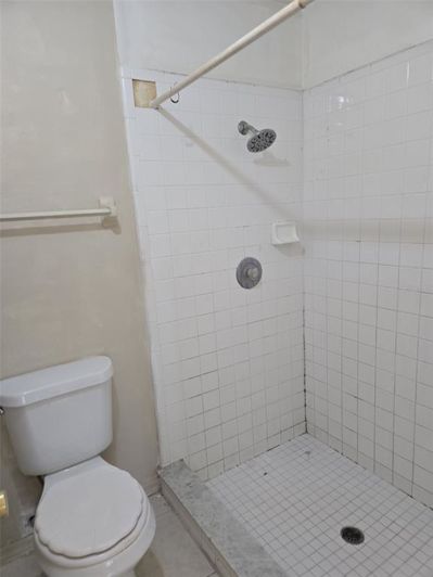 Image No.8-3 Bed Property for sale