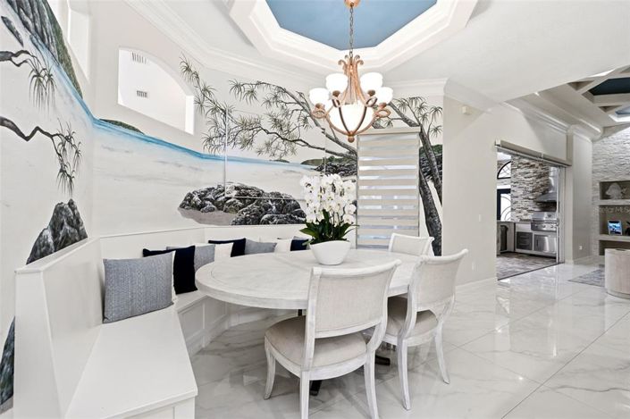 Image No.29-6 Bed Property for sale