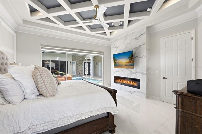 Image No.40-6 Bed Property for sale