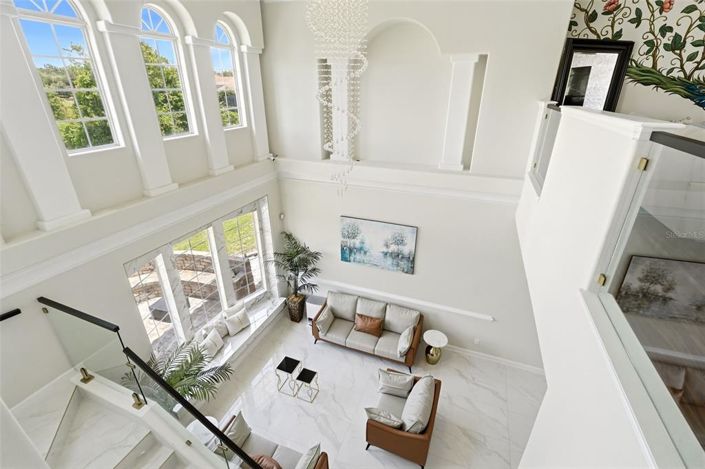 Image No.57-6 Bed Property for sale