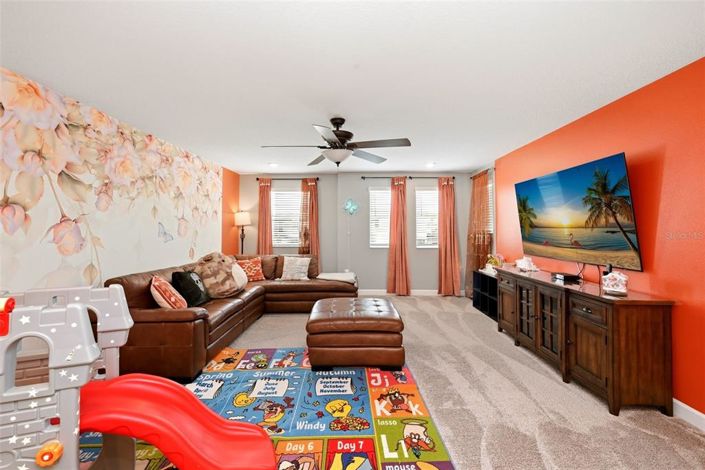 Image No.50-7 Bed Property for sale