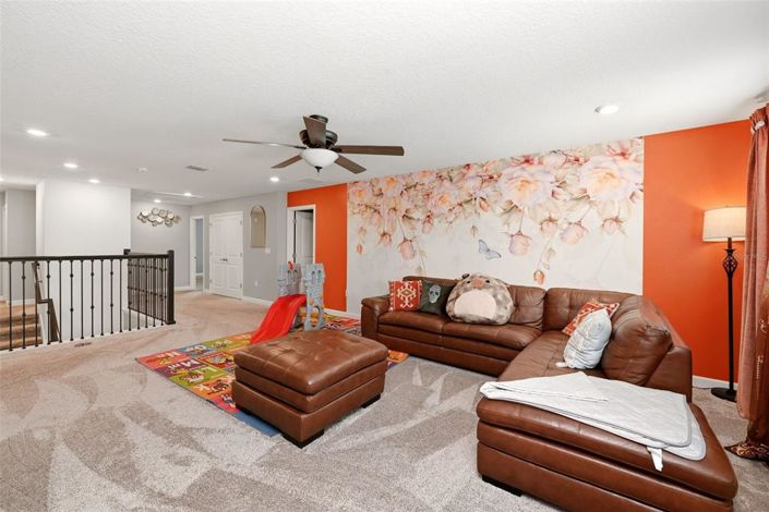 Image No.52-7 Bed Property for sale