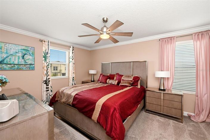 Image No.54-7 Bed Property for sale