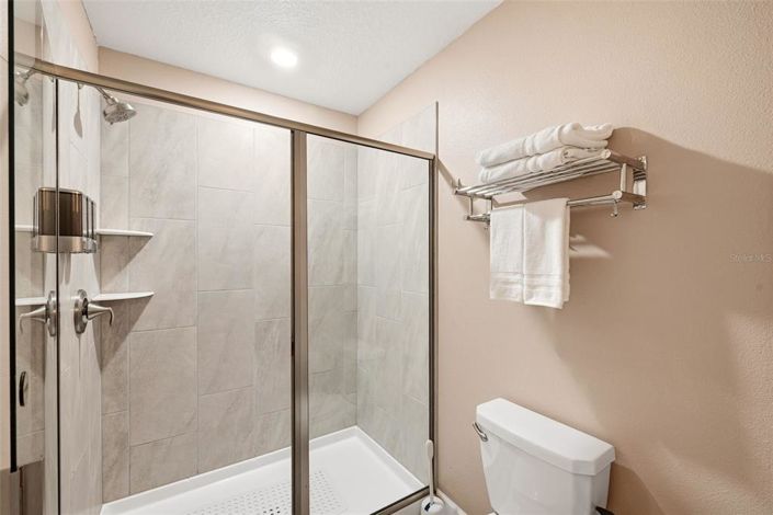 Image No.56-7 Bed Property for sale