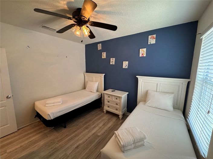 Image No.43-6 Bed Property for sale