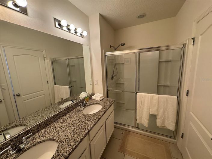 Image No.49-6 Bed Property for sale