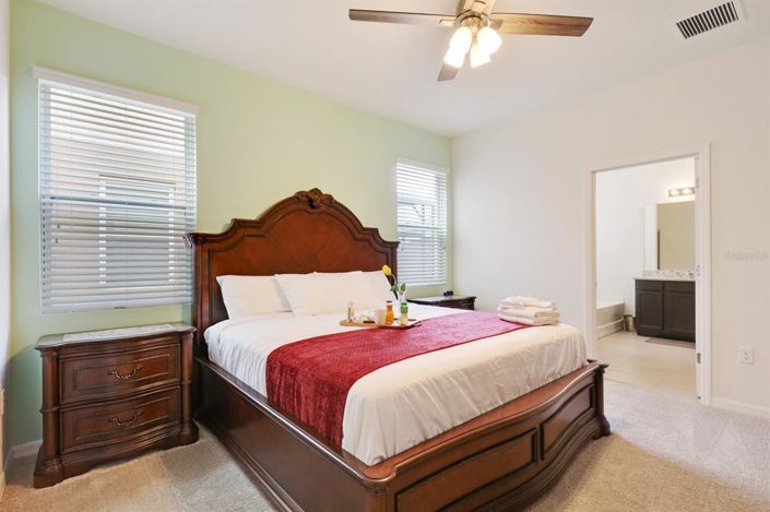 Image No.13-6 Bed Property for sale