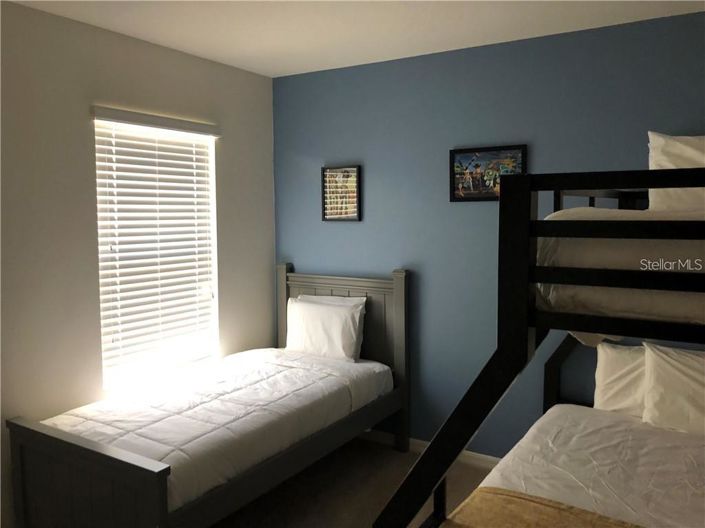Image No.28-6 Bed Property for sale