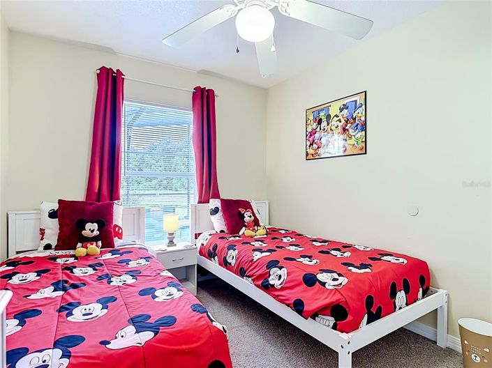 Image No.28-5 Bed Property for sale