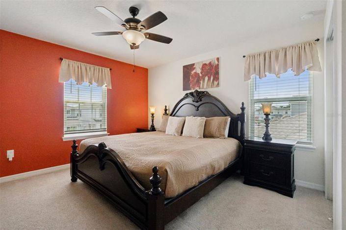 Image No.20-7 Bed Property for sale