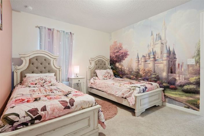 Image No.22-7 Bed Property for sale
