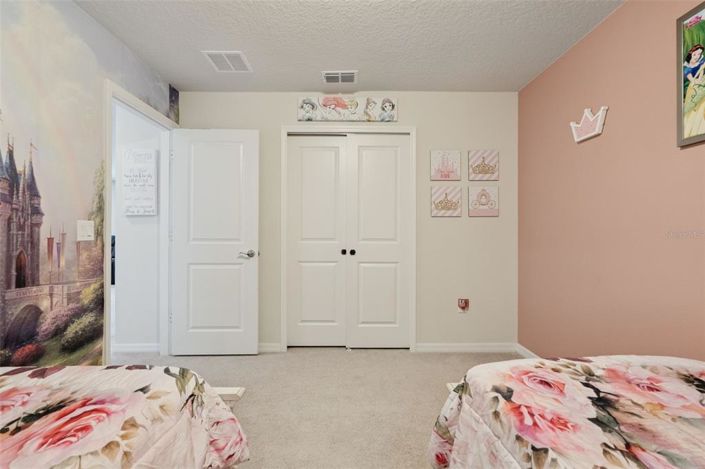 Image No.23-7 Bed Property for sale