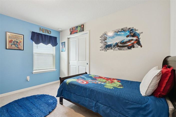 Image No.25-7 Bed Property for sale