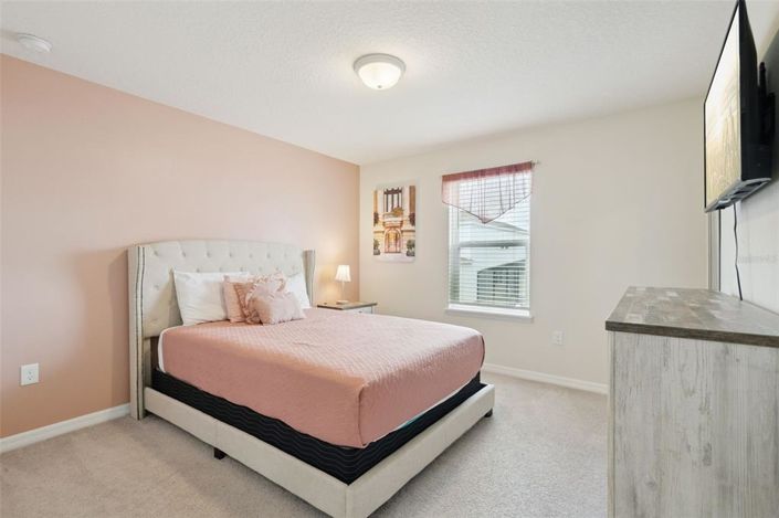 Image No.30-7 Bed Property for sale