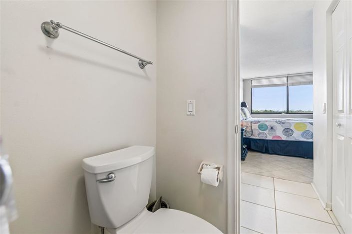 Image No.39-2 Bed Property for sale