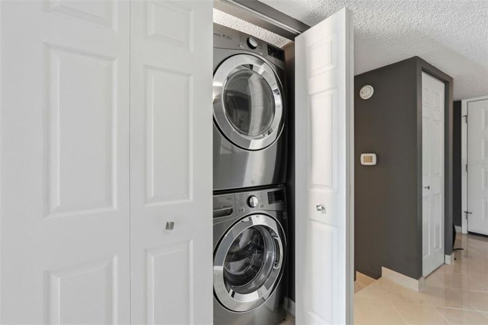 Image No.28-2 Bed Property for sale