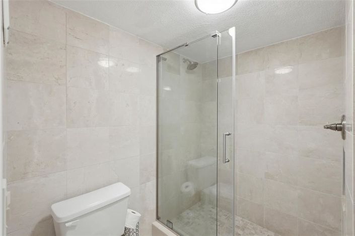 Image No.30-2 Bed Property for sale