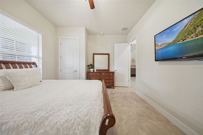 Image No.19-7 Bed Property for sale