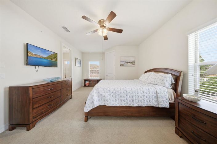 Image No.32-7 Bed Property for sale