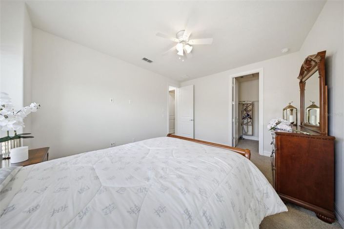 Image No.40-7 Bed Property for sale