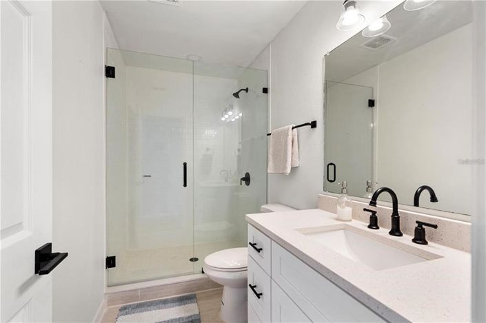 Image No.32-2 Bed Townhouse for sale