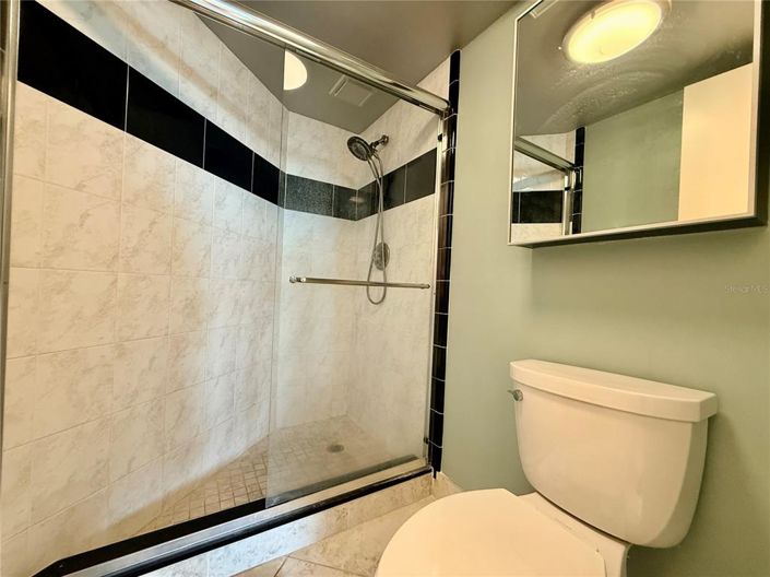 Image No.21-2 Bed Property for sale
