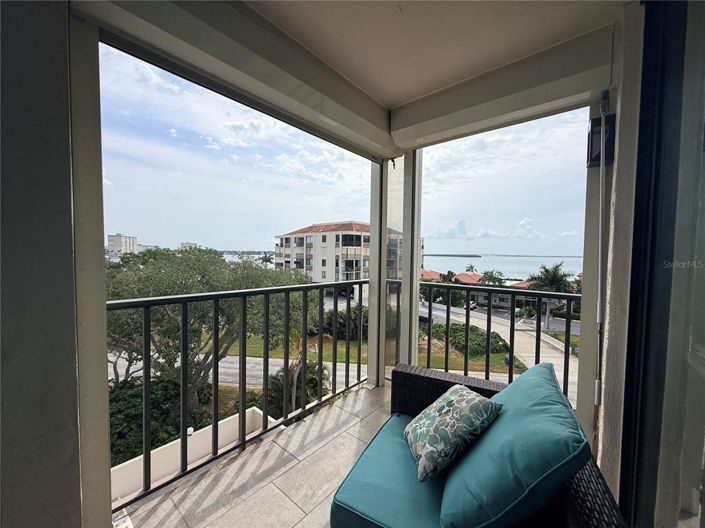 Image No.26-2 Bed Property for sale