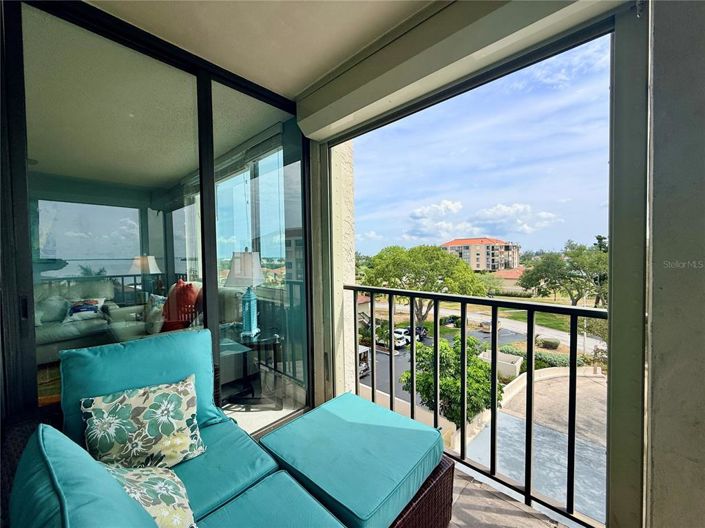 Image No.27-2 Bed Property for sale