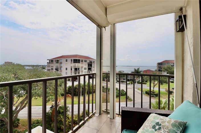 Image No.28-2 Bed Property for sale
