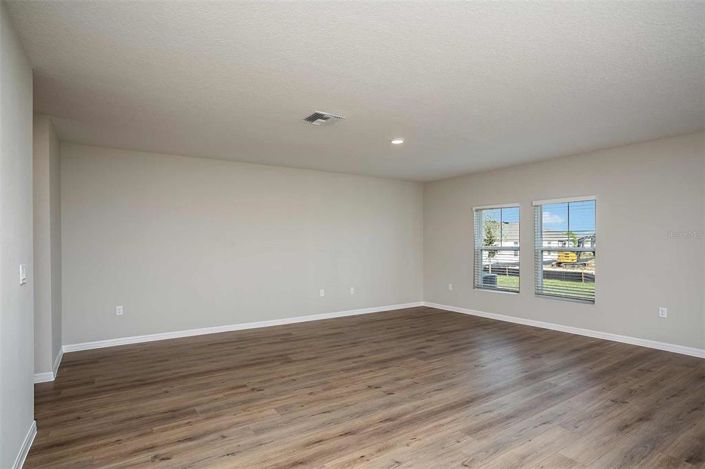 Image No.3-Propriété de 4 chambres à vendre à Haines City