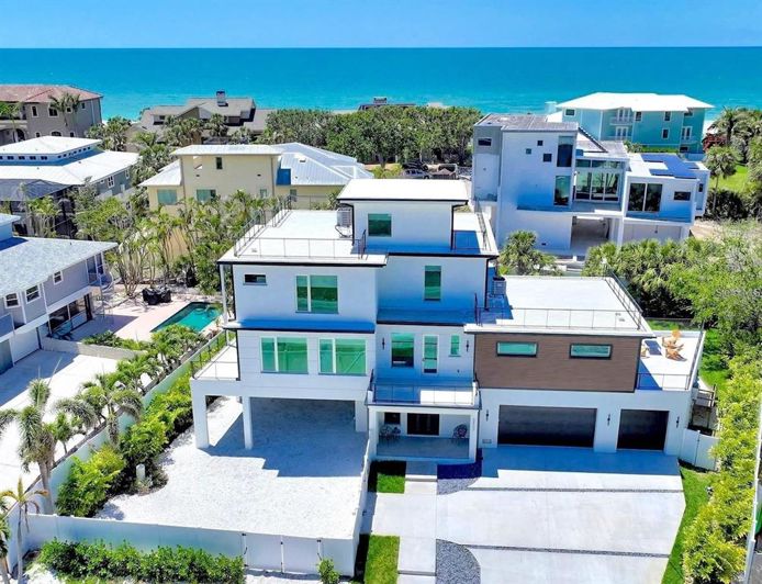 Image No.2-Propriété de 4 chambres à vendre à Sarasota