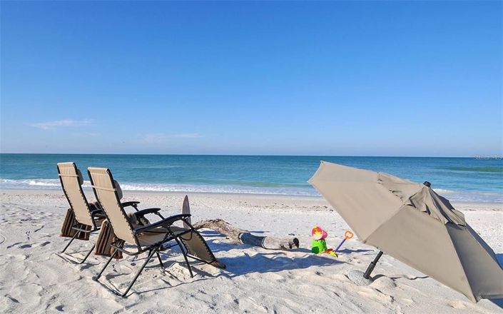 Image No.5-Propriété de 4 chambres à vendre à Sarasota