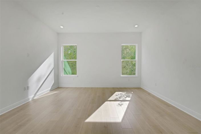 Image No.14-4 Bed Property for sale