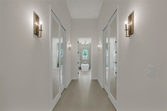 Image No.35-5 Bed Property for sale
