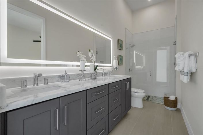 Image No.45-5 Bed Property for sale
