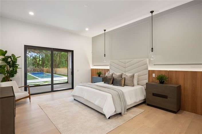 Image No.15-5 Bed Property for sale