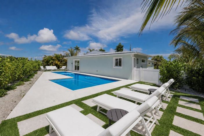 Image No.29-3 Bed Property for sale